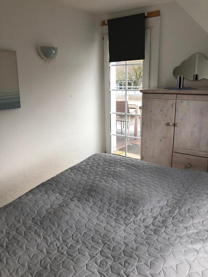 Wohnung B Haus Pamela Neuharlingersiel Esterno foto