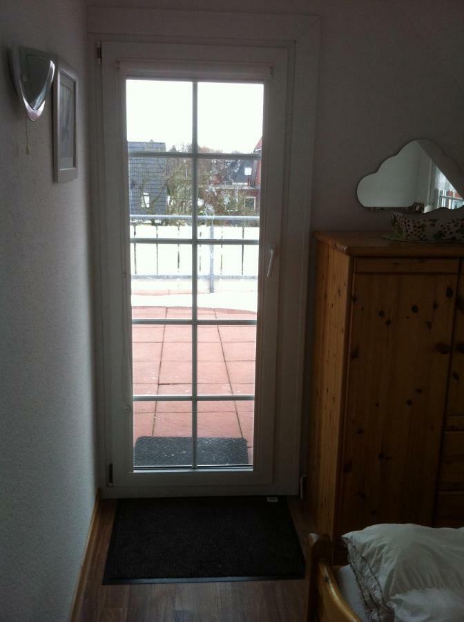 Wohnung B Haus Pamela Neuharlingersiel Esterno foto